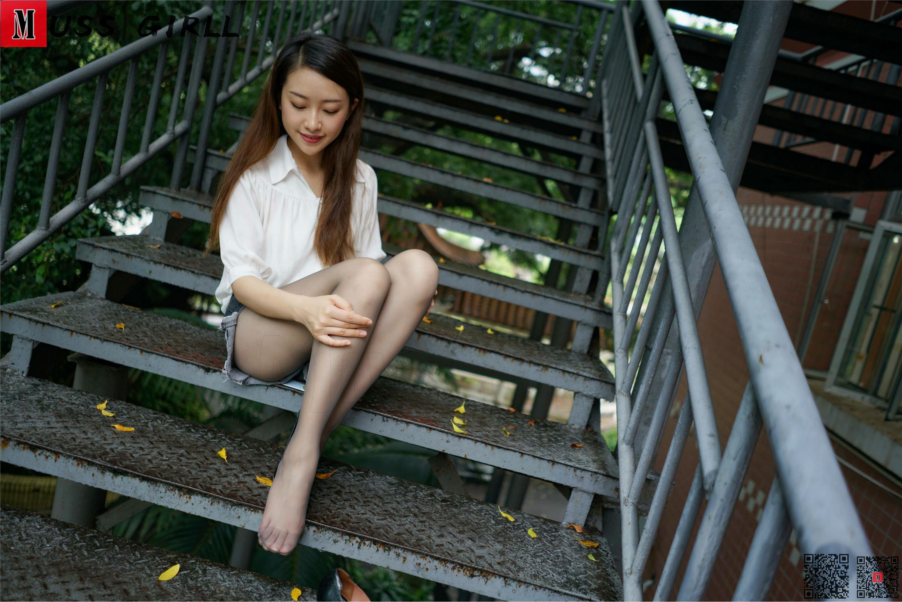 MussGirl慕丝女郎  NO.151 牛仔热裤油亮黑丝